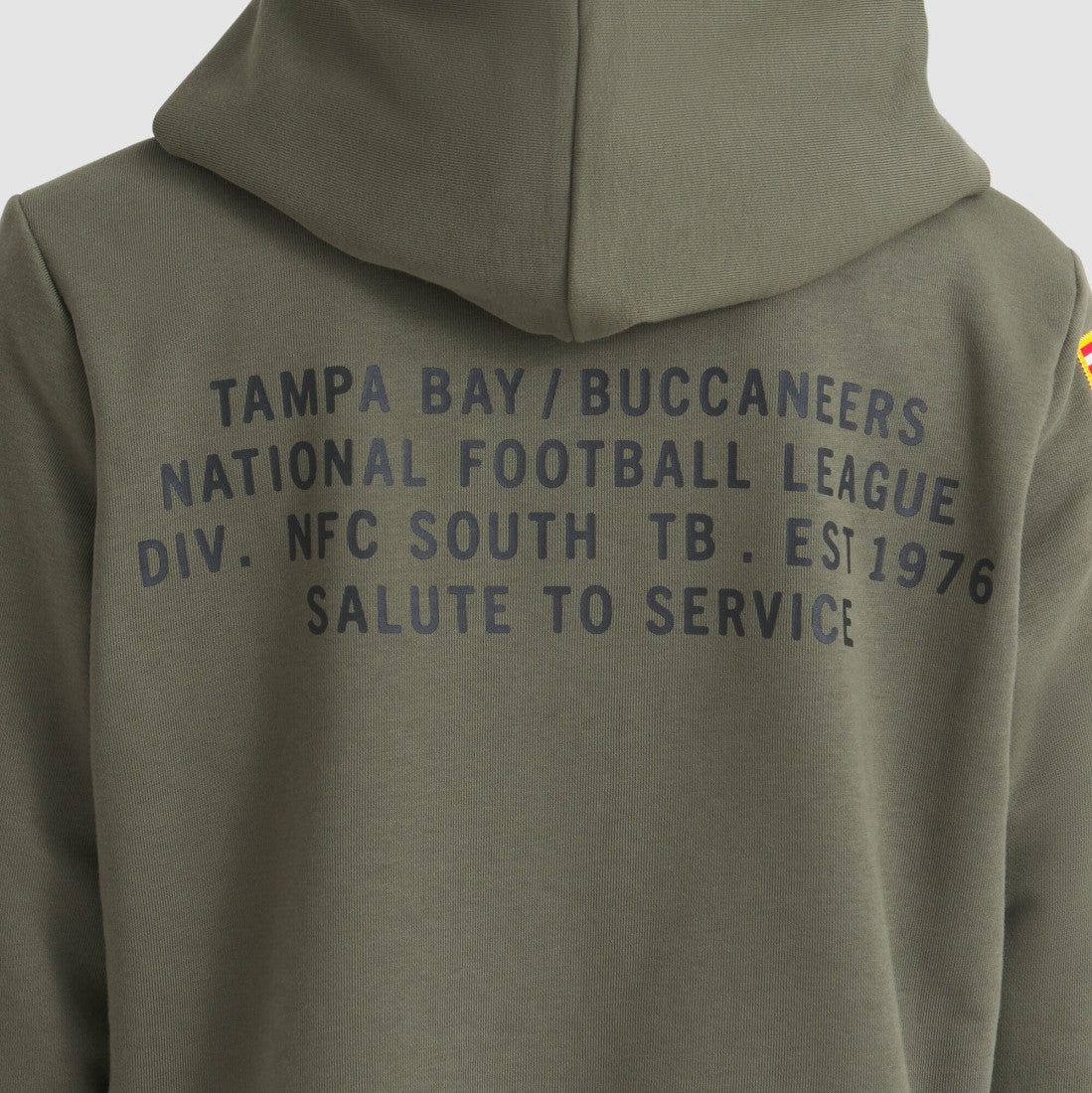 Tampa Bay Buccaneers Nike Women's 2025 Salute to Service Sideline Standard Issue Dri-FIT Hoodie