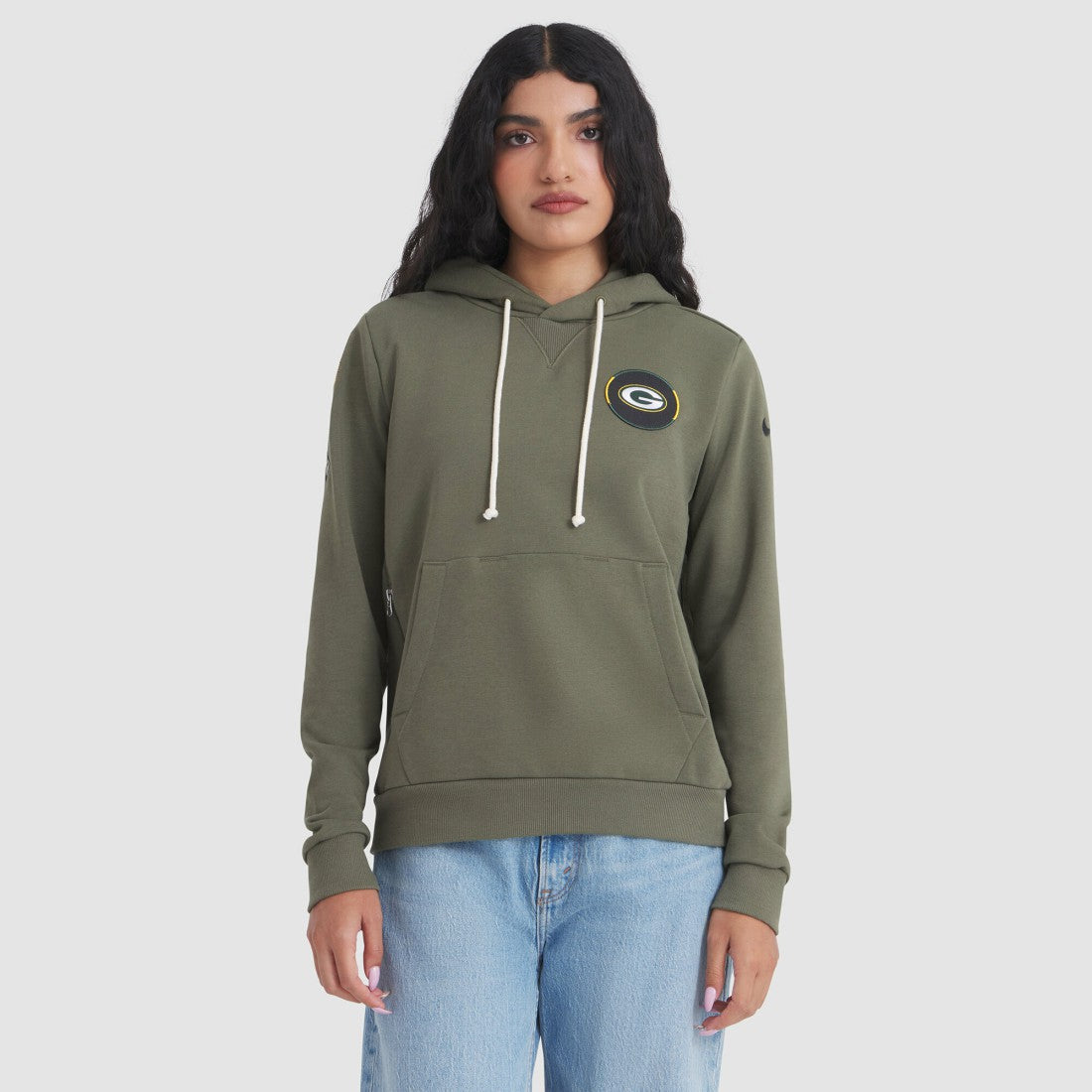 Green Bay Packers Nike Women's 2025 Salute to Service Sideline Standard Issue Dri-FIT Hoodie