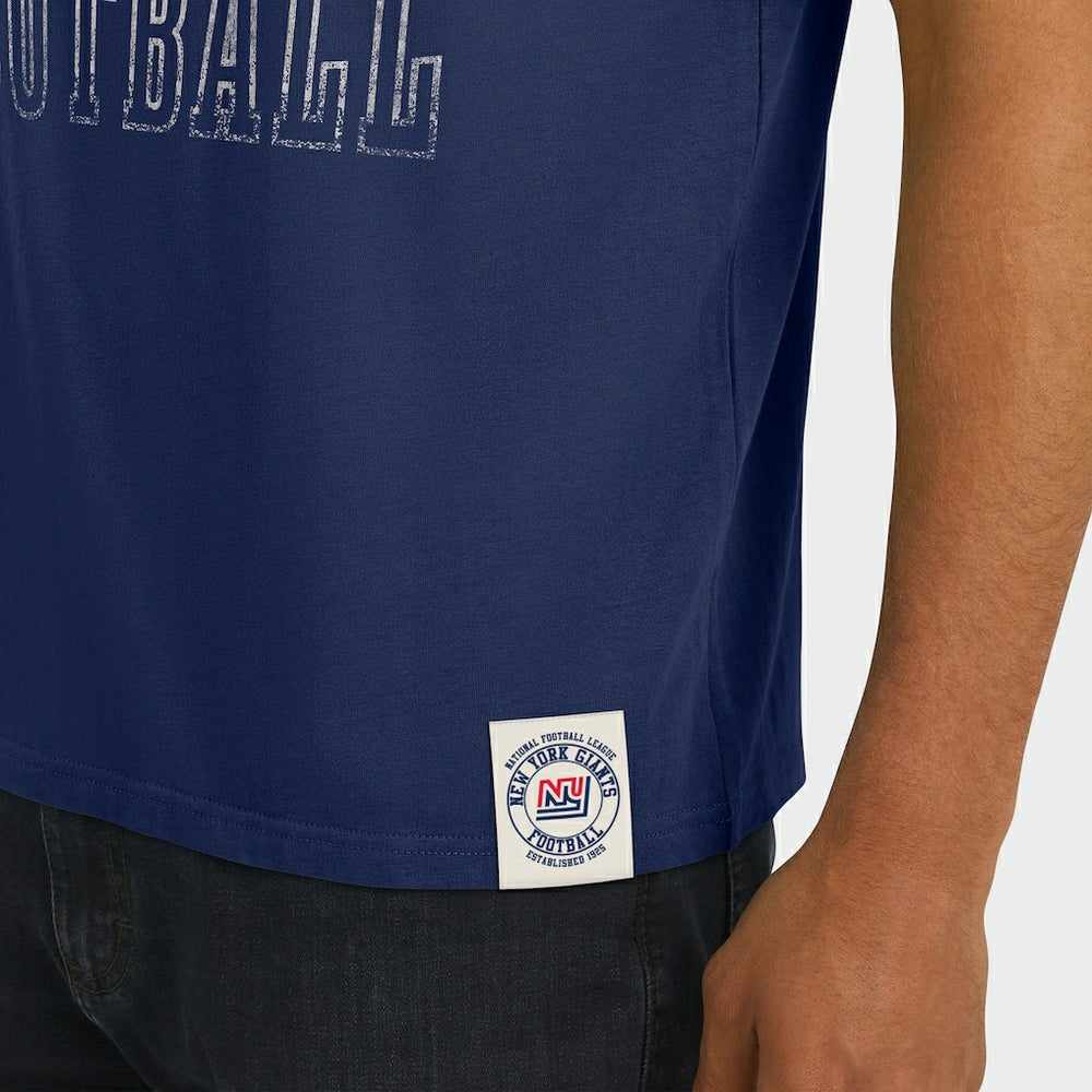 New York Giants Fanatics Darius Rucker Collection Distressed Throwback Shoulder Stripe T-Shirt