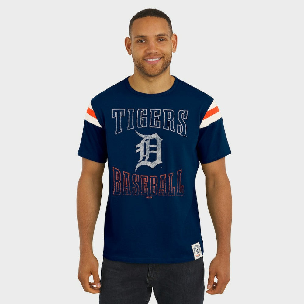 Detroit Tigers Darius Rucker Collection by Fanatics Distressed Sleeve Stripe T-Shirt | MLB US