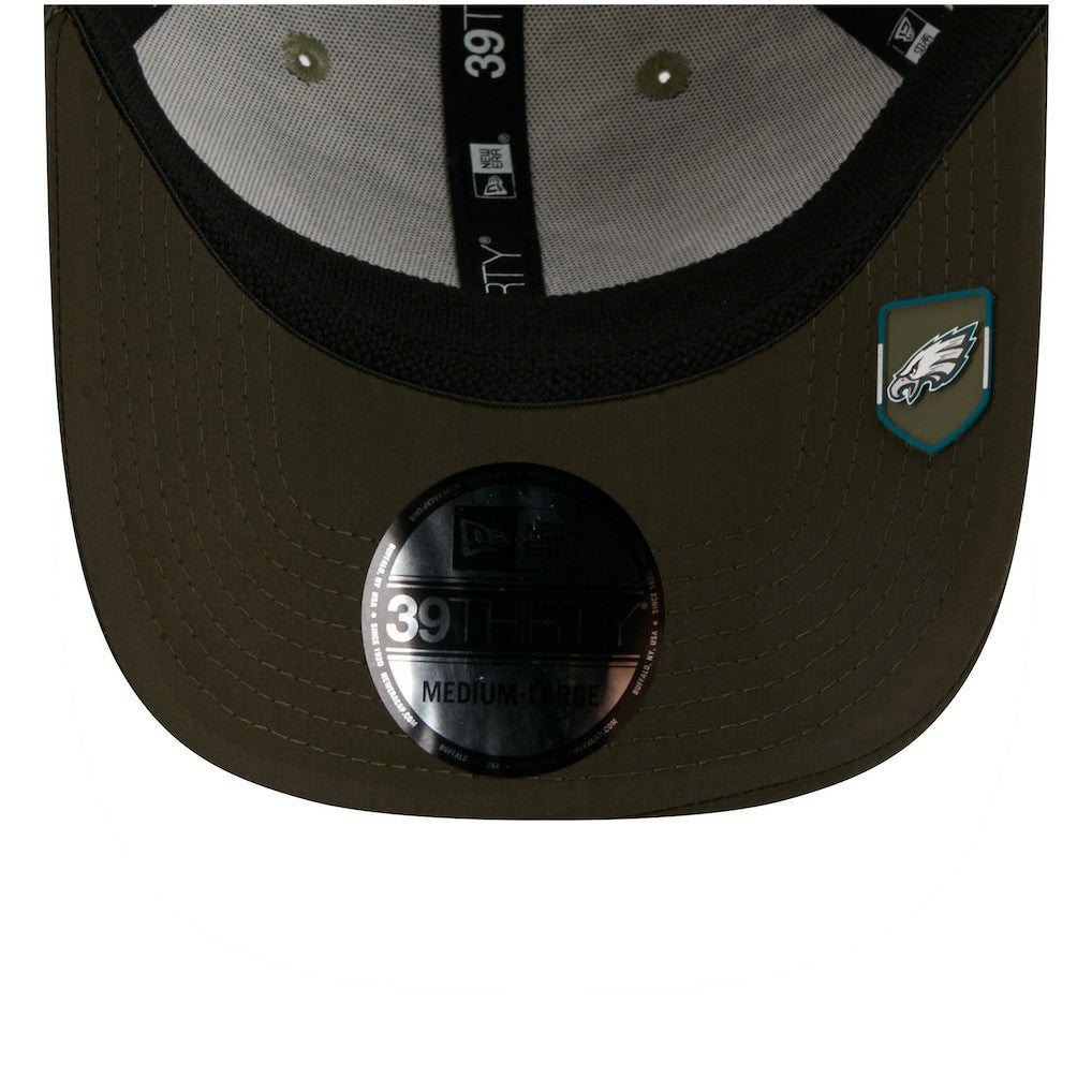 Philadelphia Eagles New Era 2025 Salute to Service 39THIRTY Flex Hat