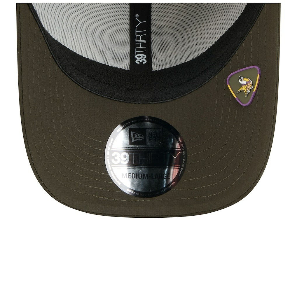 Minnesota Vikings New Era 2025 Salute to Service 39THIRTY Flex Hat