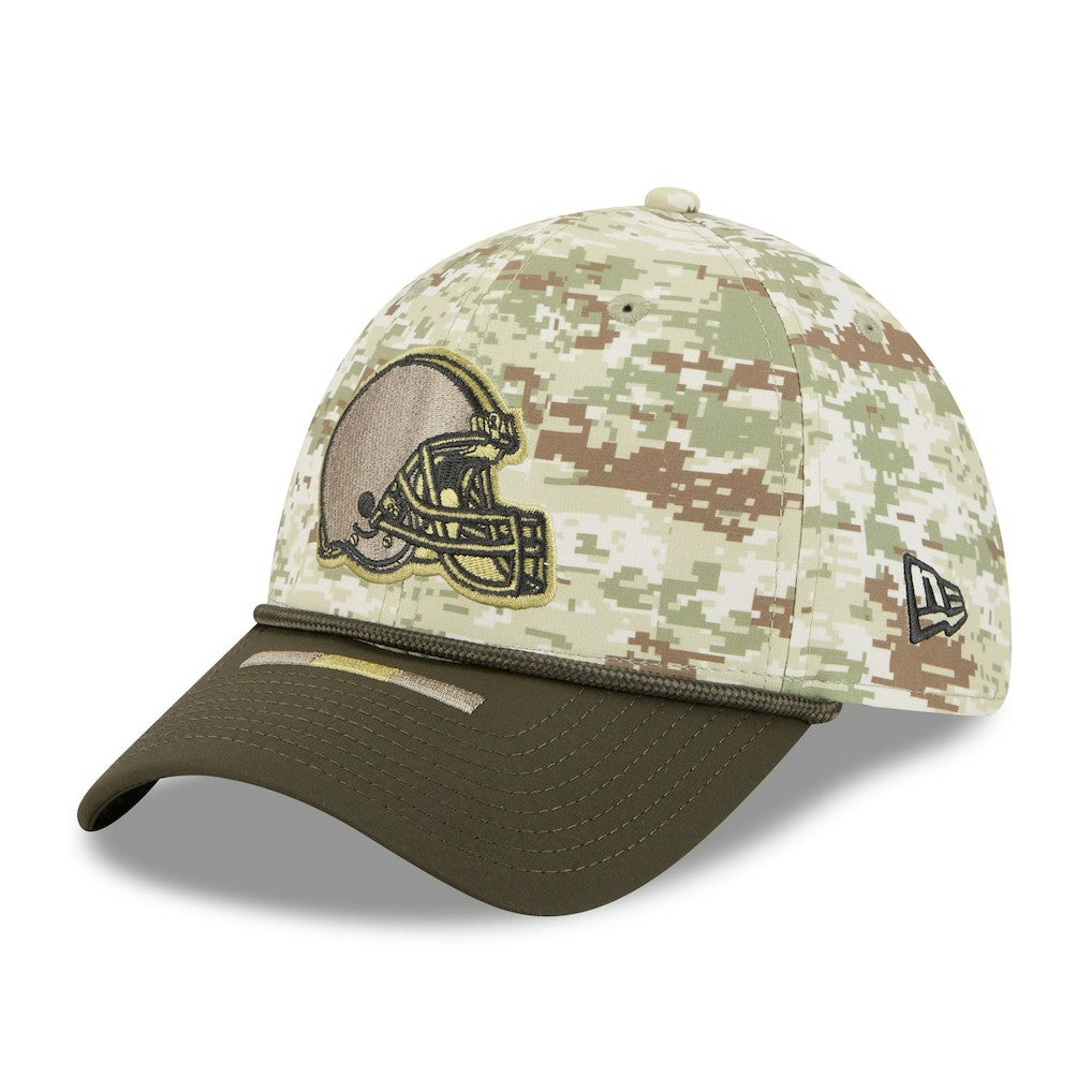 Cleveland Browns New Era 2025 Salute to Service 39THIRTY Flex Hat