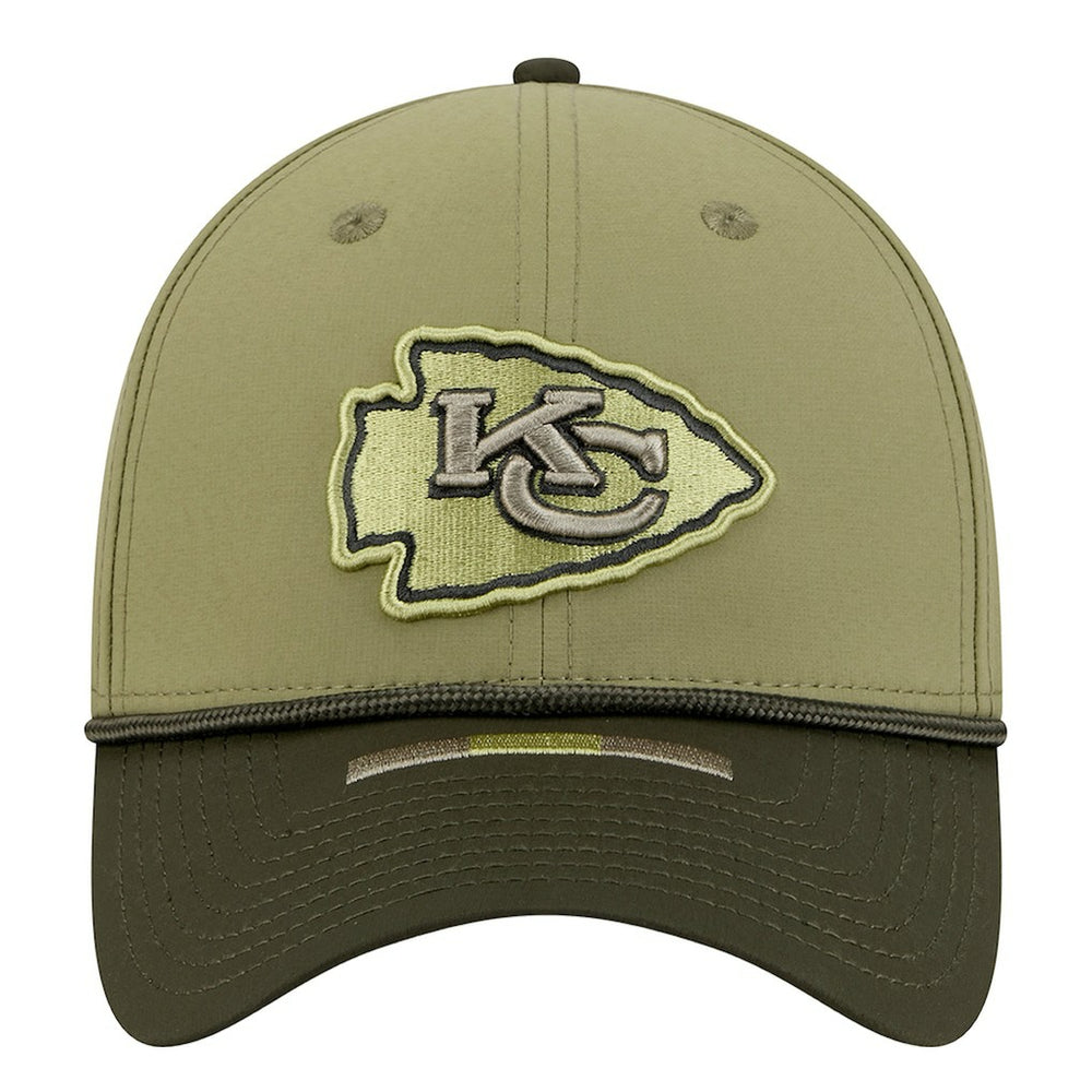 Kansas City Chiefs New Era 2025 Salute to Service 39THIRTY Flex Hat