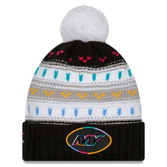 New York Jets New Era Women's 2025 NFL Crucial Catch Cuffed Knit Hat with Pom