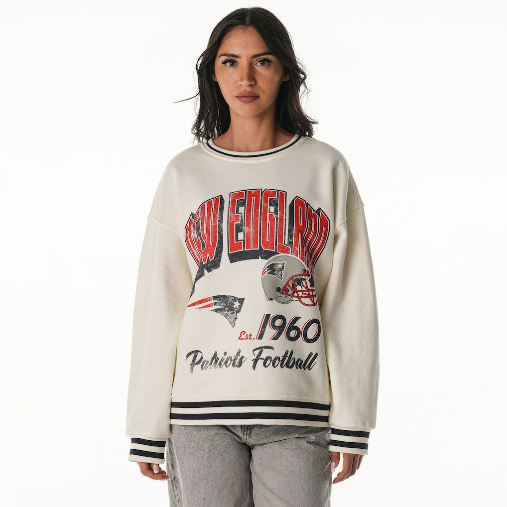 New England Patriots  The Wild Collective Women's Oversized Vintage French Terry Sweatshirt