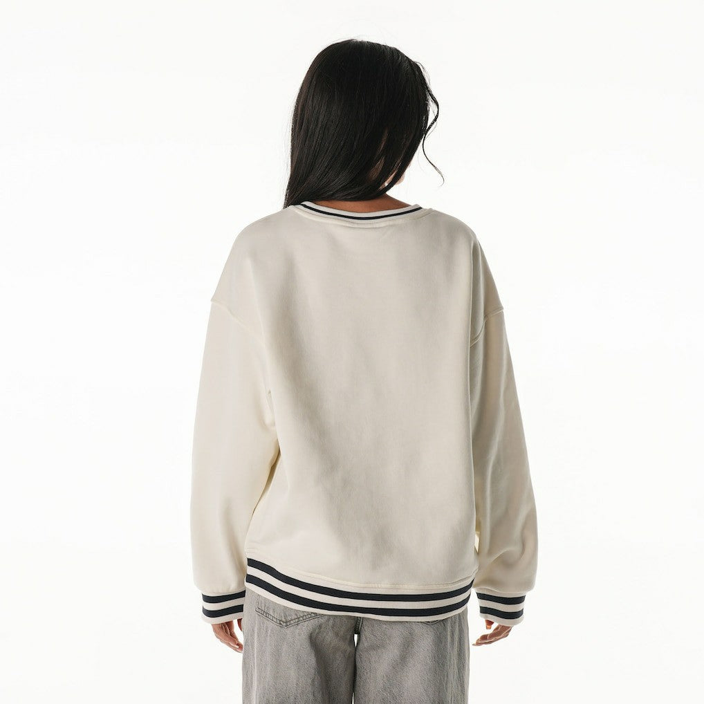 New England Patriots  The Wild Collective Women's Oversized Vintage French Terry Sweatshirt