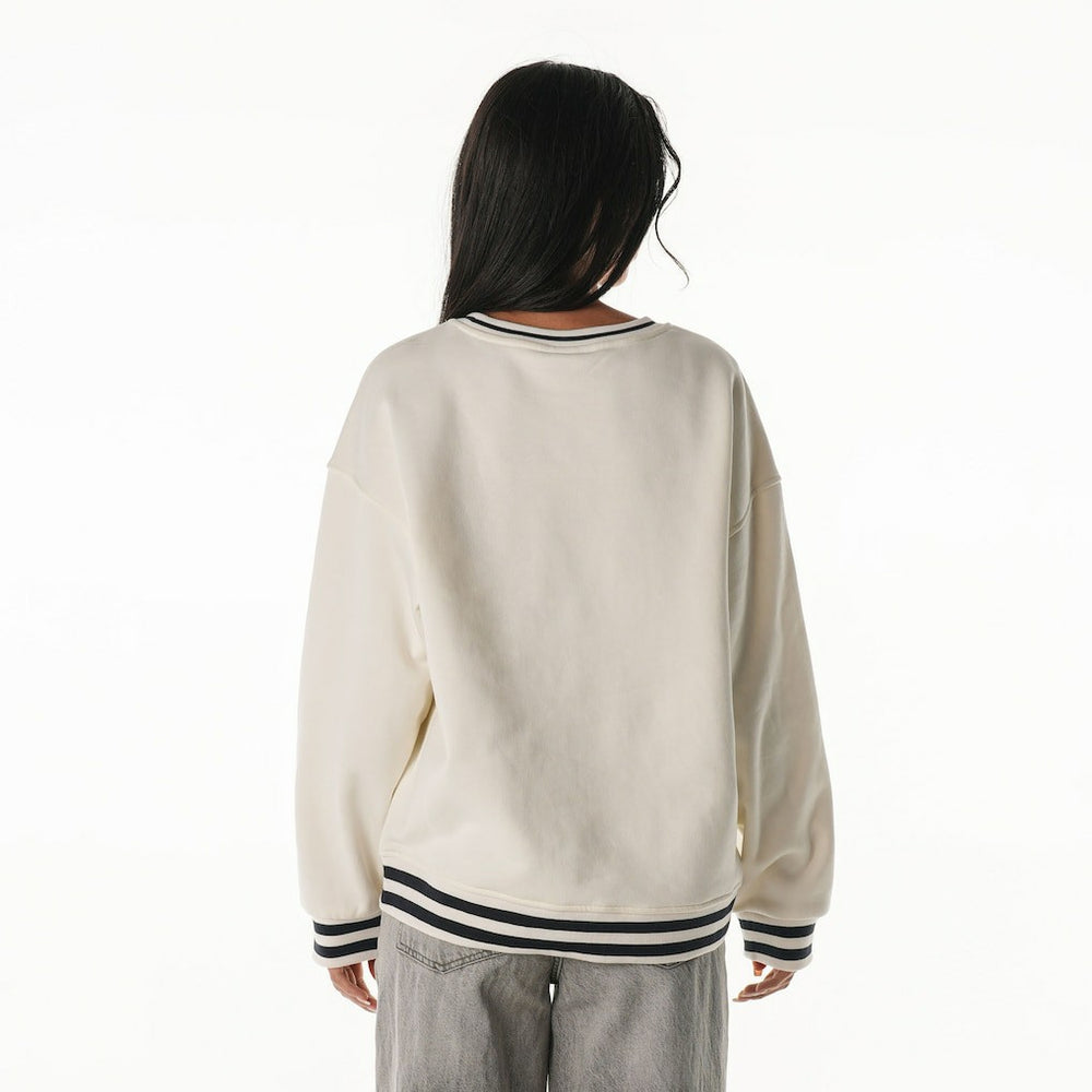 New England Patriots  The Wild Collective Women's Oversized Vintage French Terry Sweatshirt