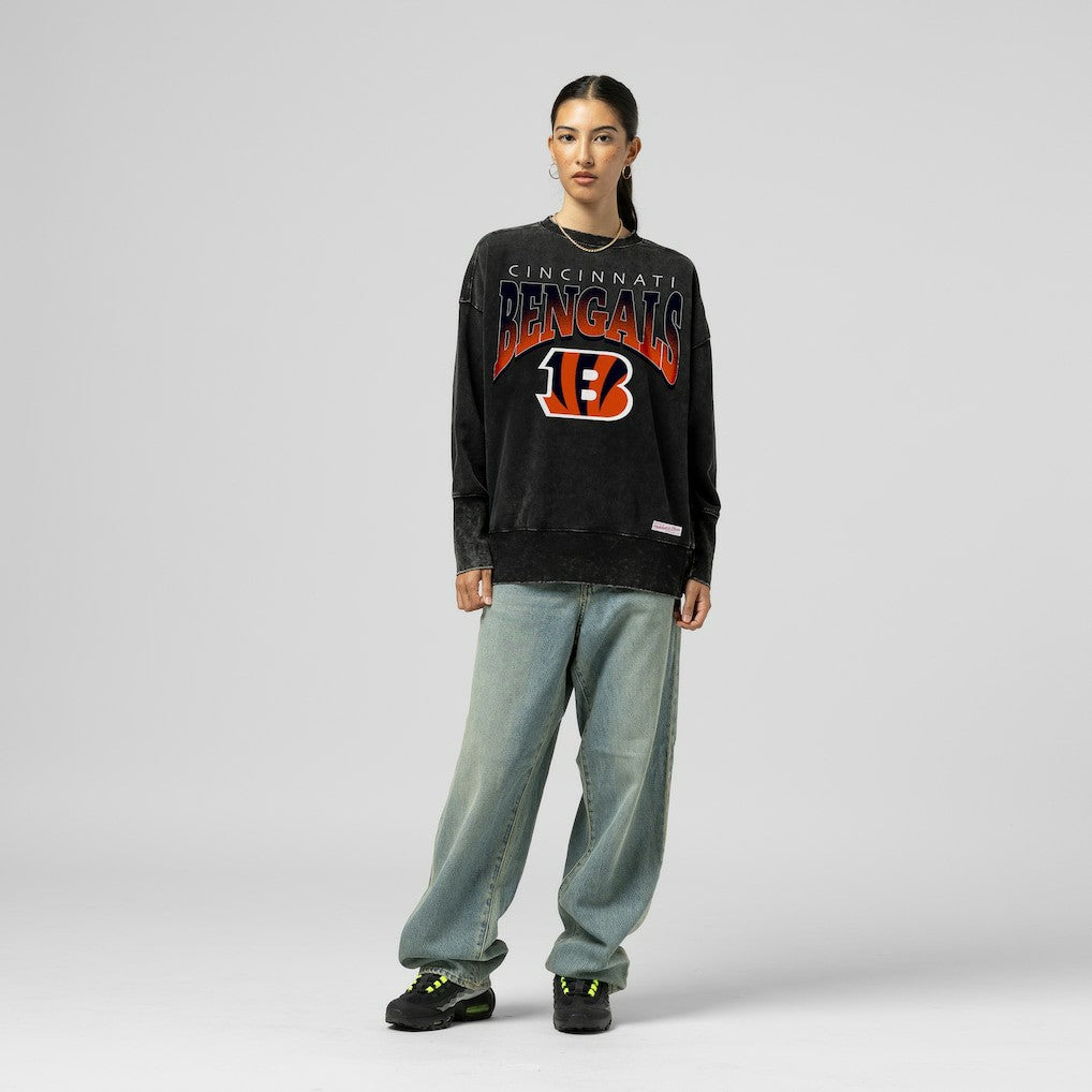 Cincinnati Bengals Mitchell & Ness Women's Delineate Mineral Wash Crewneck Sweatshirt