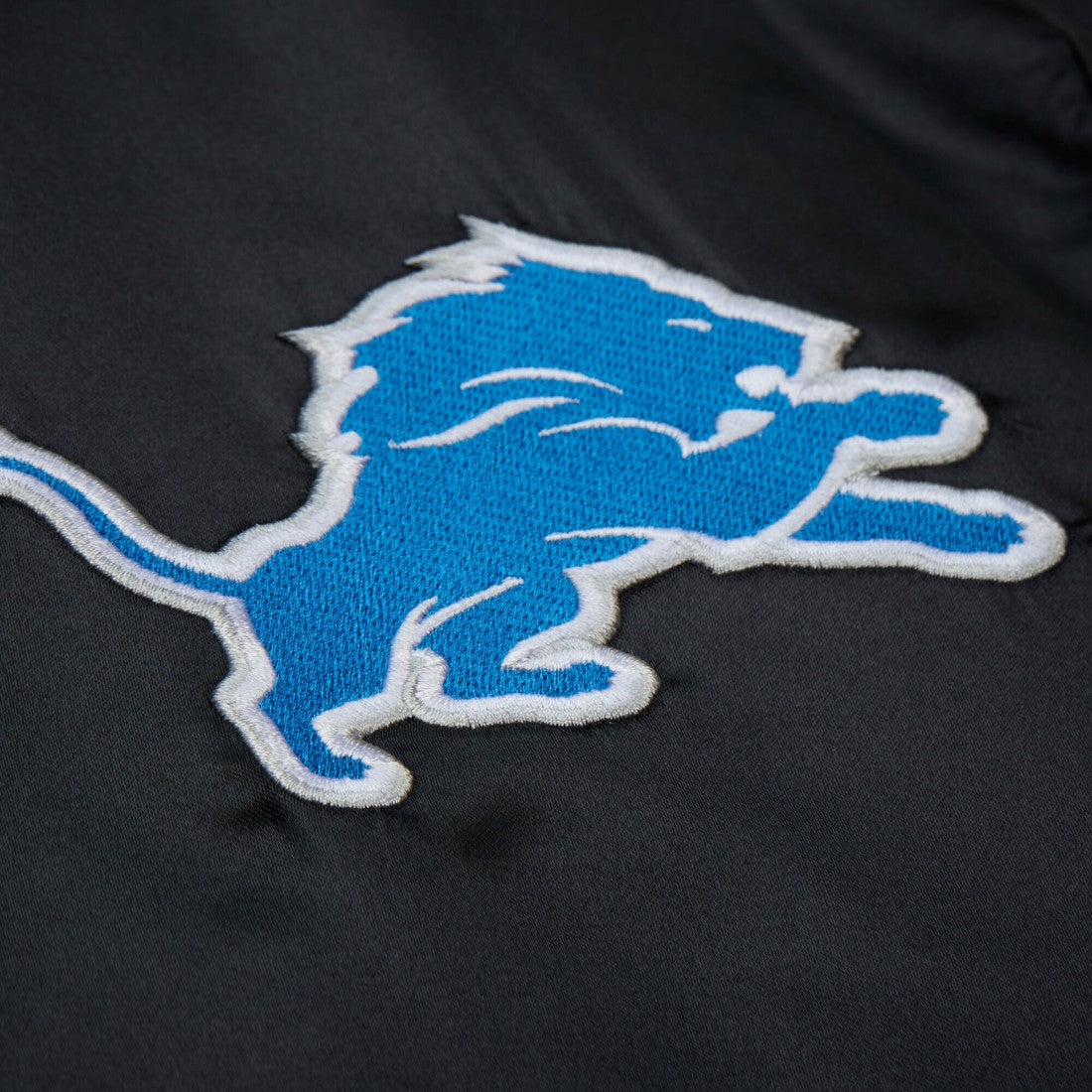 Detroit Lions Mitchell & Ness Downtown Satin Full-Snap Hooded Jacket