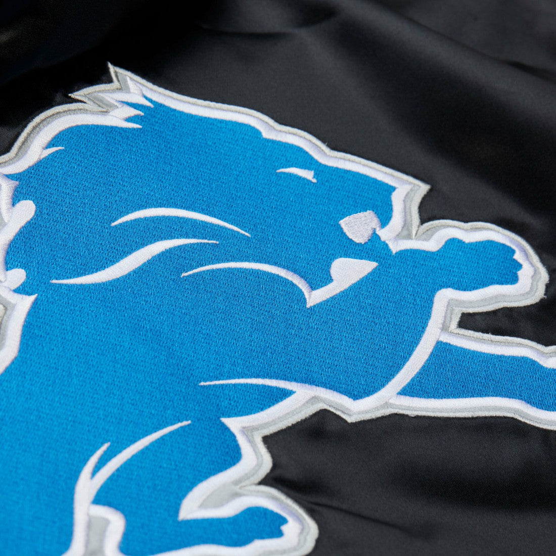 Detroit Lions Mitchell & Ness Downtown Satin Full-Snap Hooded Jacket