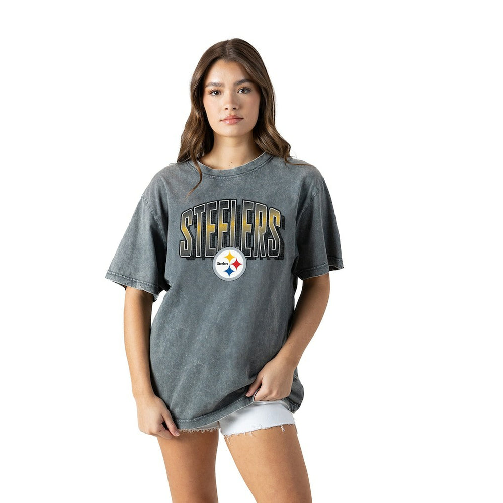 Pittsburgh Steelers  Gameday Couture Women's Peak Performance Oversized Snow Wash T-Shirt