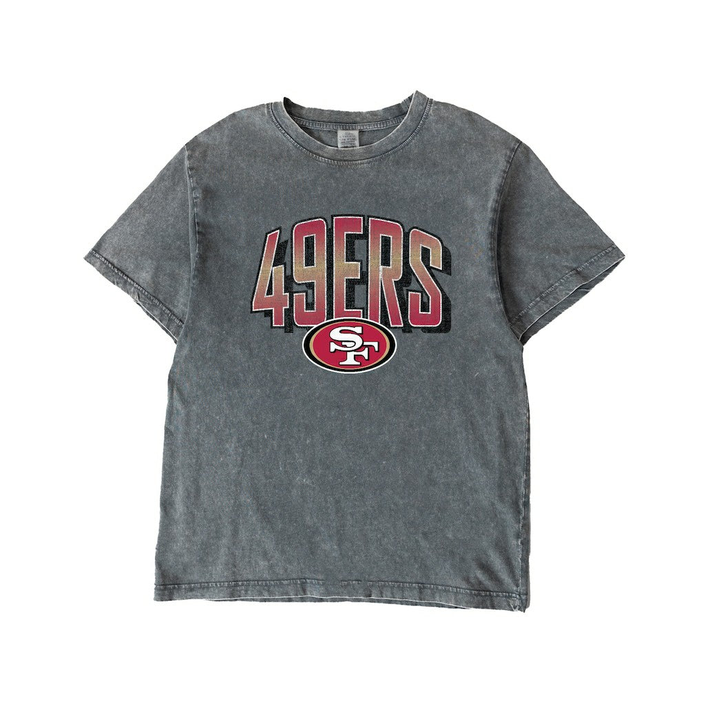 San Francisco 49ers  Gameday Couture Women's Peak Performance Oversized Snow Wash T-Shirt