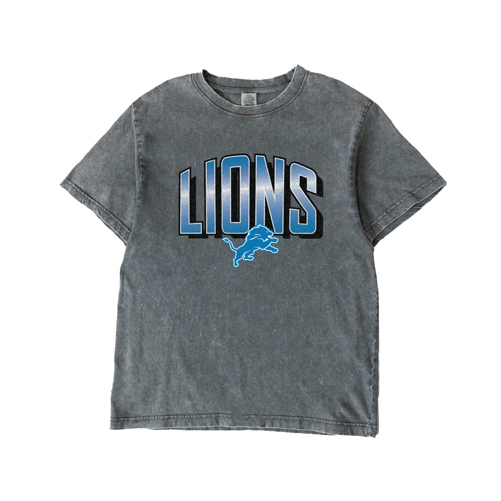 Detroit Lions  Gameday Couture Women's Peak Performance Oversized Snow Wash T-Shirt