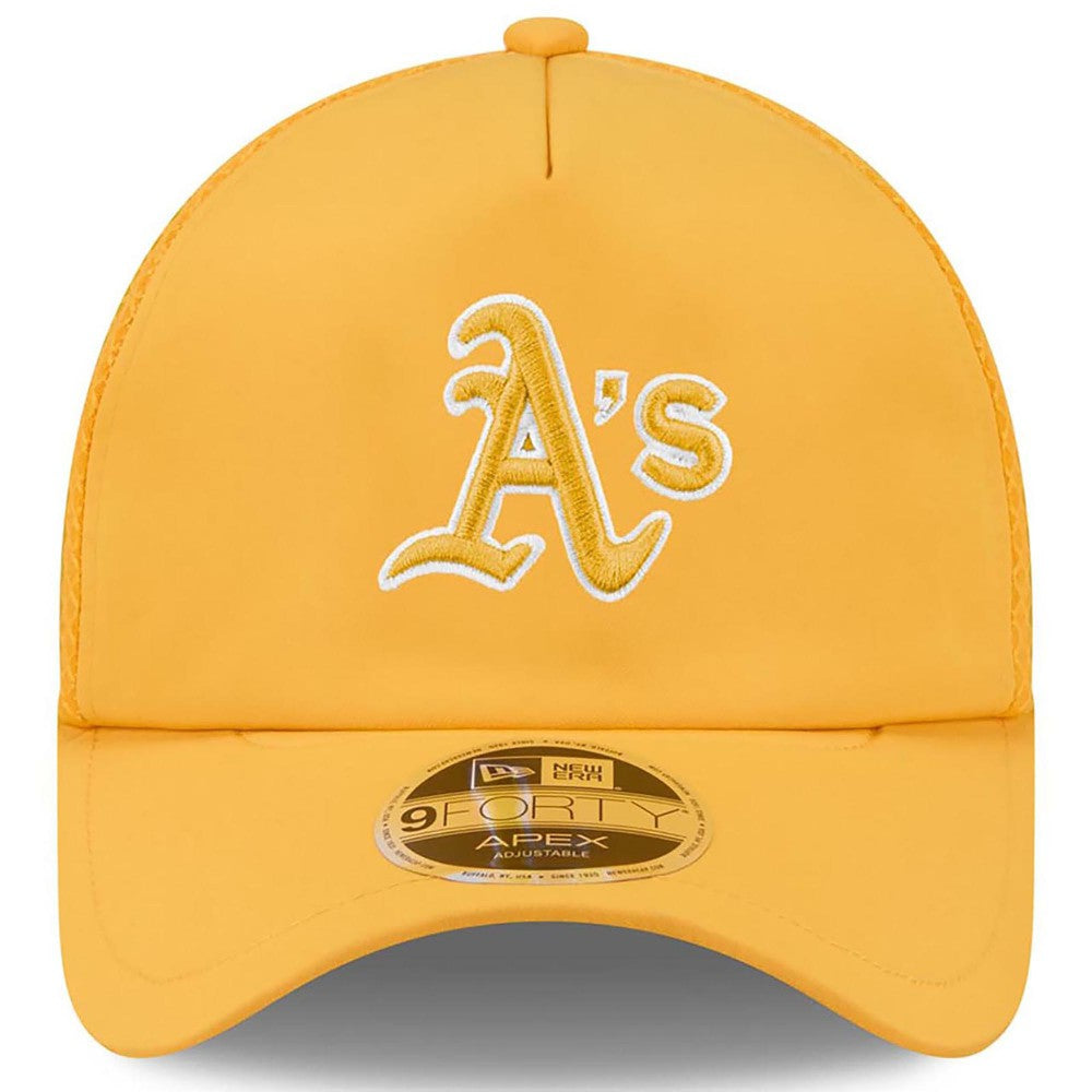 Athletics New Era 2026 Batting Practice Apex 9FORTY Adjustable Trucker Hat | MLB US