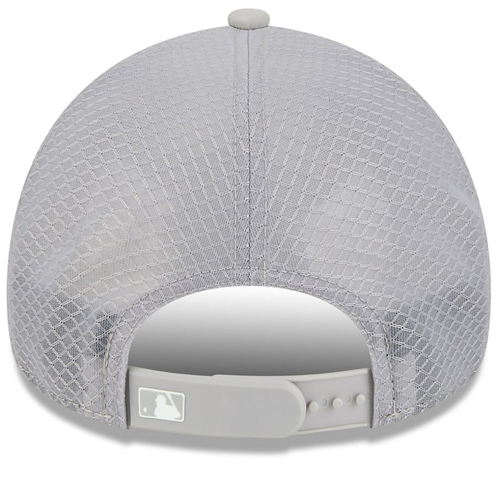 New York Yankees New Era 2026 Batting Practice Apex 9FORTY Adjustable Trucker Hat | MLB On Sale