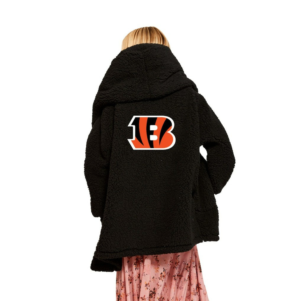 Cincinnati Bengals  Jill Martin Women's Oversized Hooded Lounger