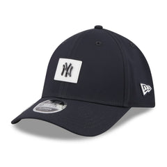 New York Yankees New Era 2026 Clubhouse M-Crown 39THIRTY Flex Hat | MLB Sale