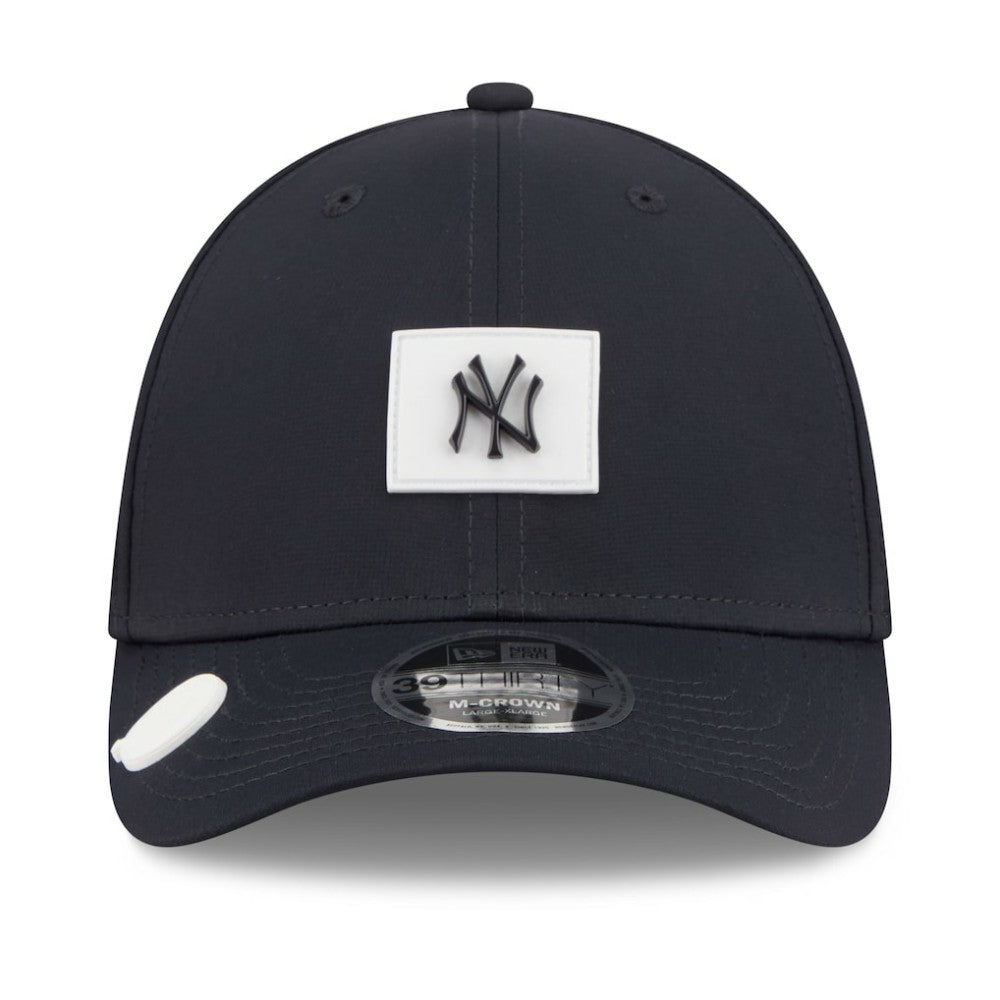 New York Yankees New Era 2026 Clubhouse M-Crown 39THIRTY Flex Hat | MLB Sale