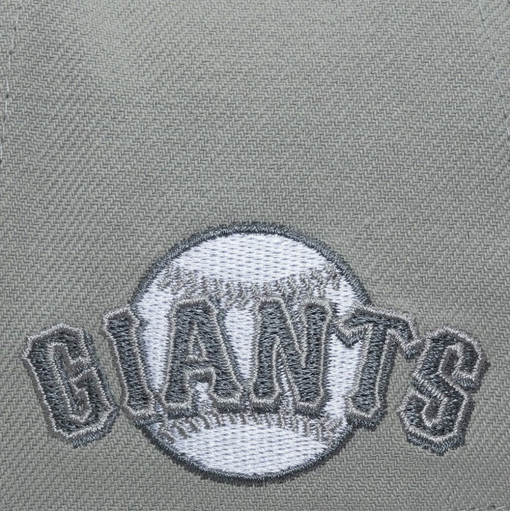 San Francisco Giants Mitchell & Ness Thunderstorm Head Coach Pro-Crown Adjustable Hat | MLB US