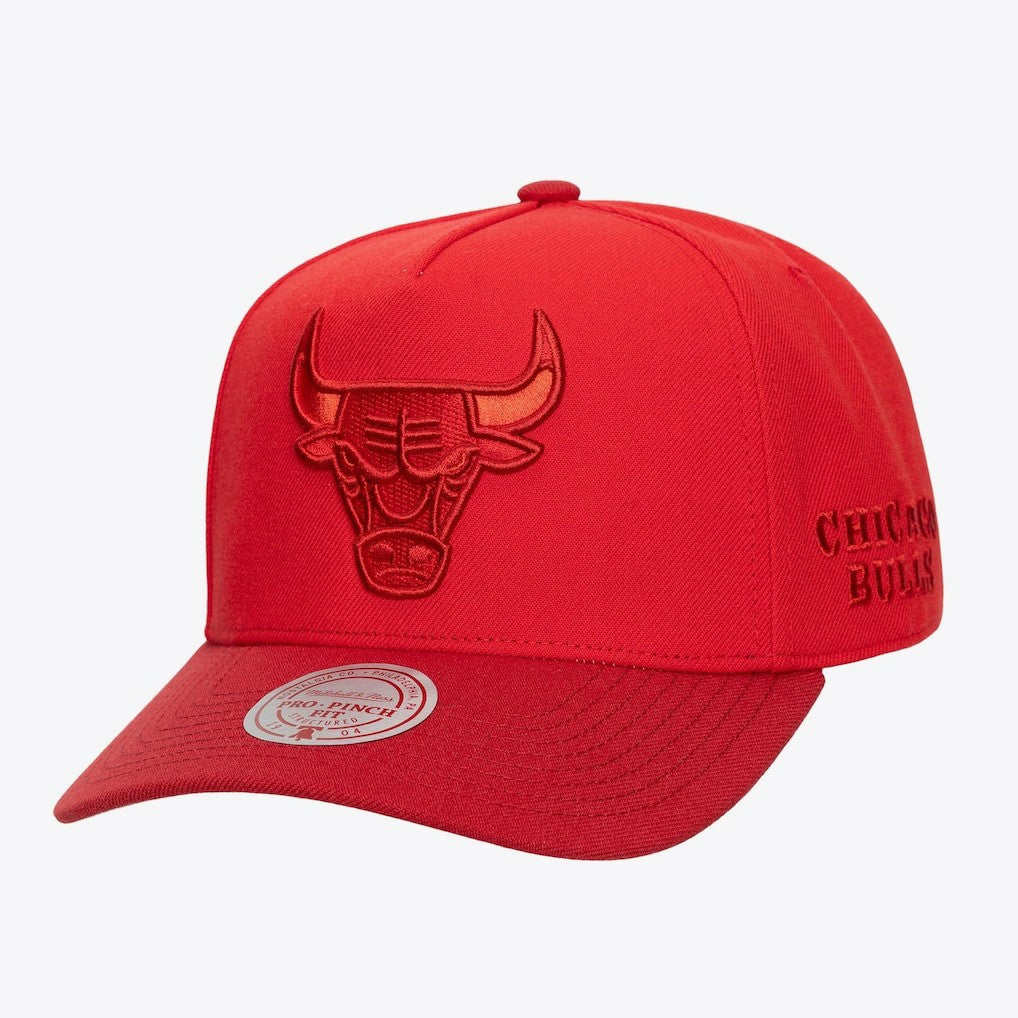 Chicago Bulls Legendary Home Pro Pinch Snapback Hat On Sale