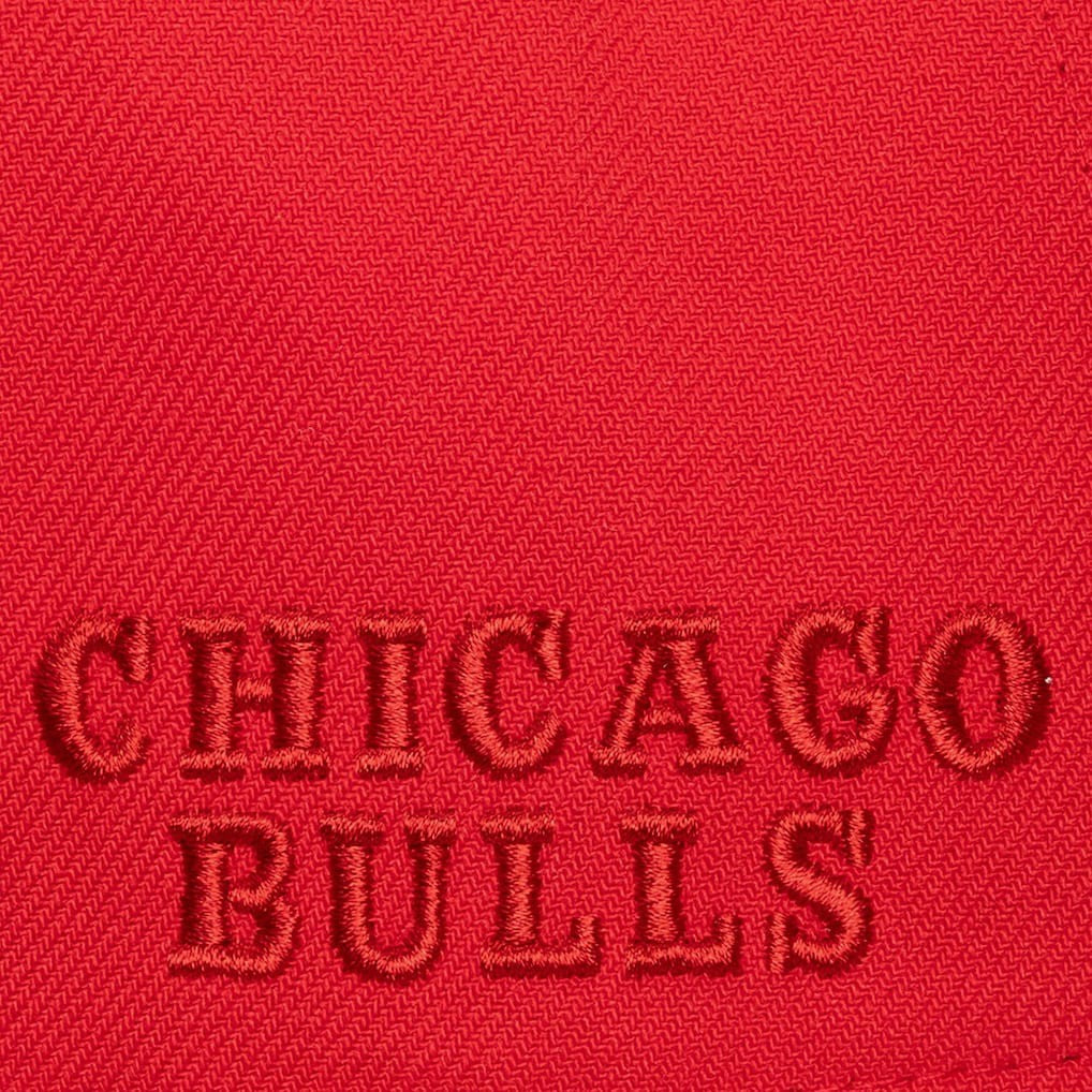 Chicago Bulls Legendary Home Pro Pinch Snapback Hat On Sale