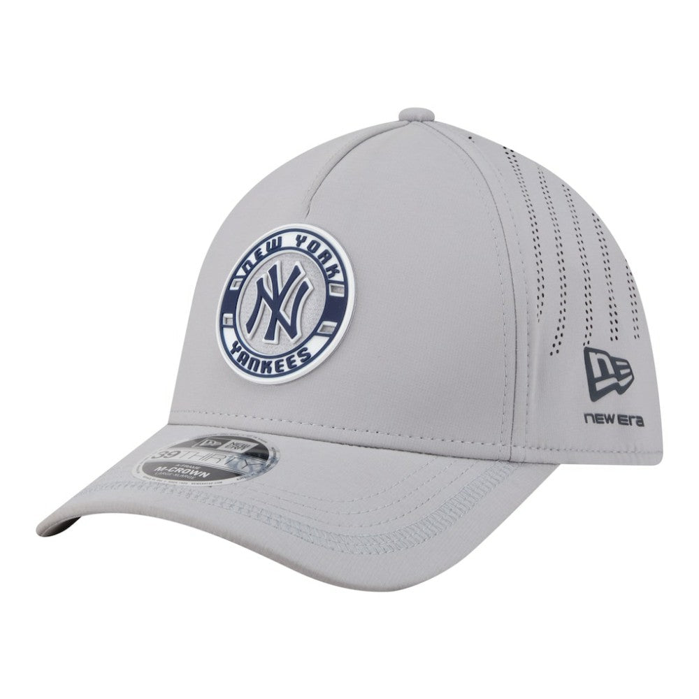 New York Yankees New Era Patch 39THIRTY A-Frame M-Crown Perforated Flex Hat | MLB US