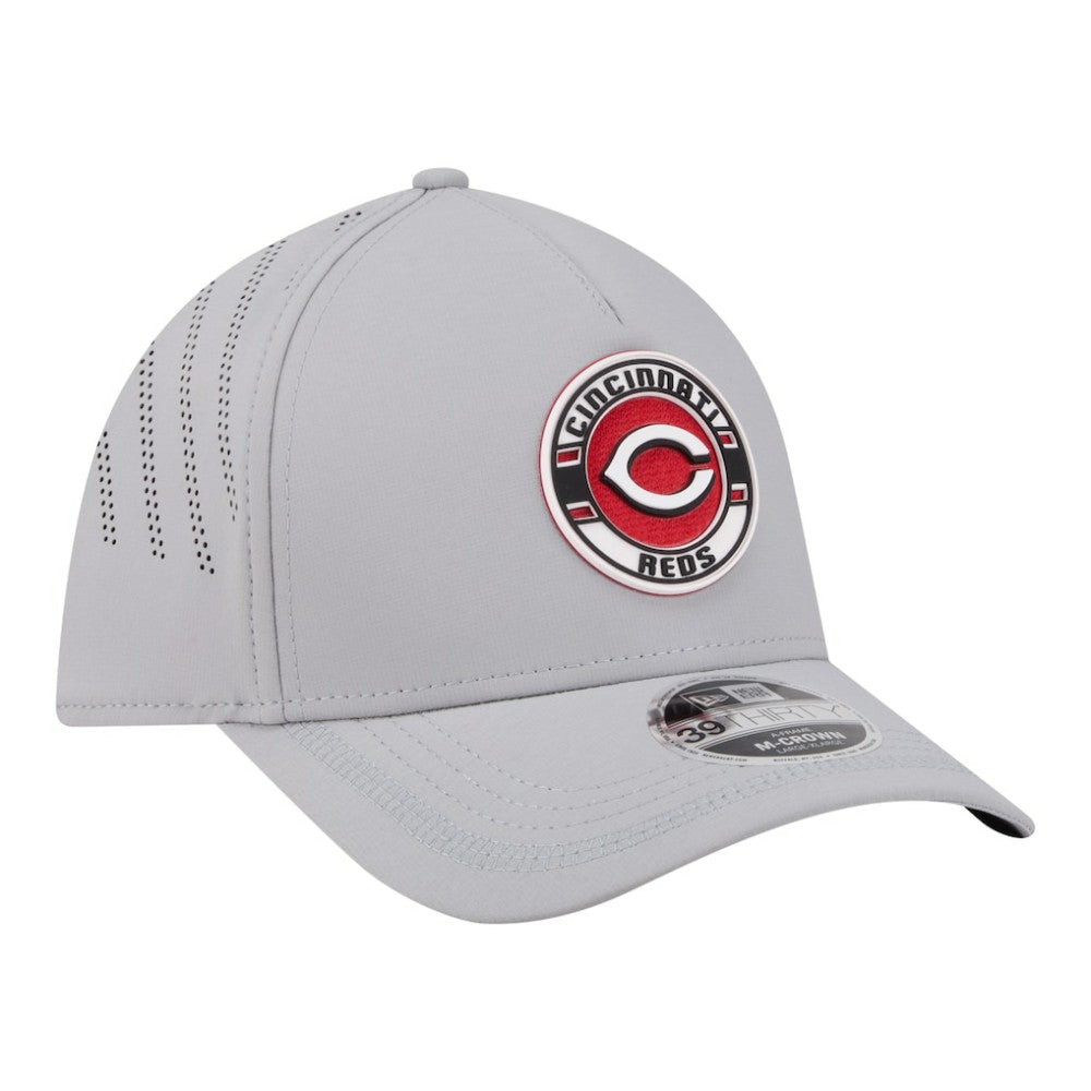 Cincinnati Reds New Era Patch 39THIRTY A-Frame M-Crown Perforated Flex Hat | MLB Near me