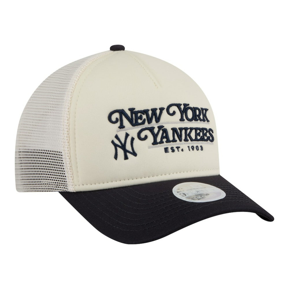 New York Yankees New Era Women's Retro 9FORTY M-Crown A-Frame Trucker Adjustable Hat | MLB Discount