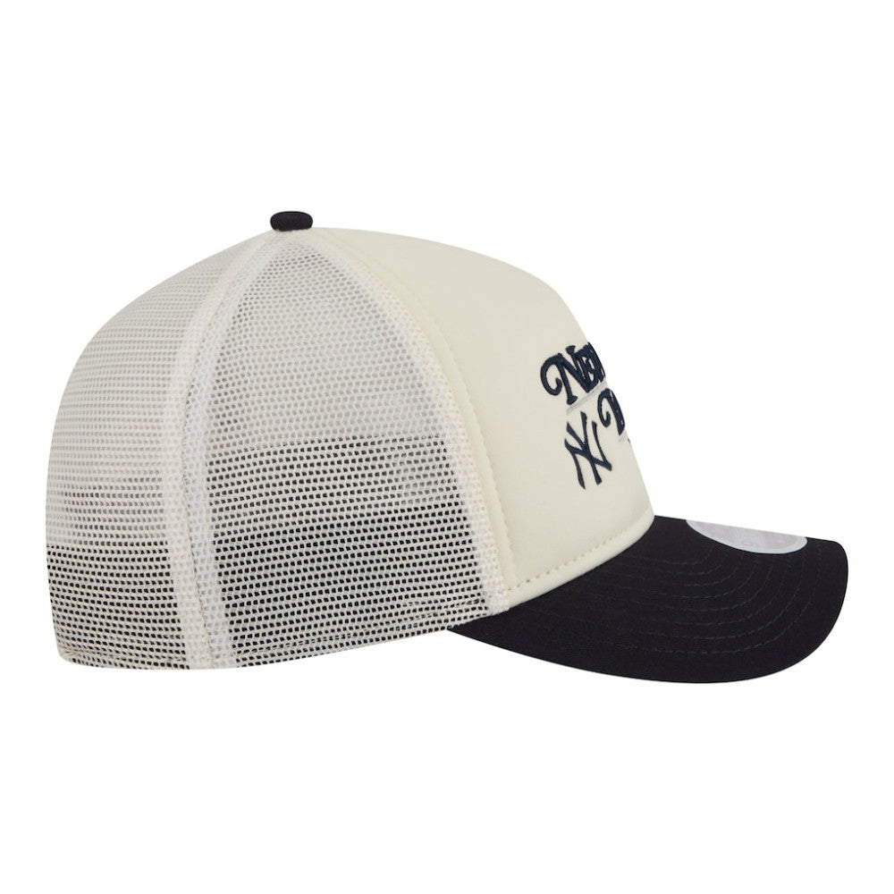 New York Yankees New Era Women's Retro 9FORTY M-Crown A-Frame Trucker Adjustable Hat | MLB Discount
