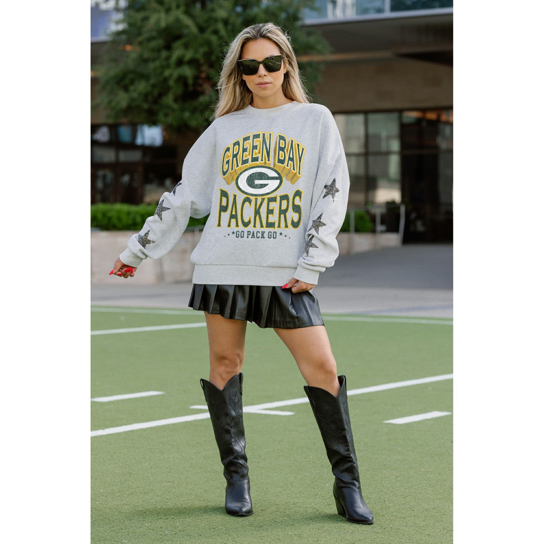 Green Bay Packers  Gameday Couture Women's Resilience Relaxed Rhinestone Pullover Sweatshirt