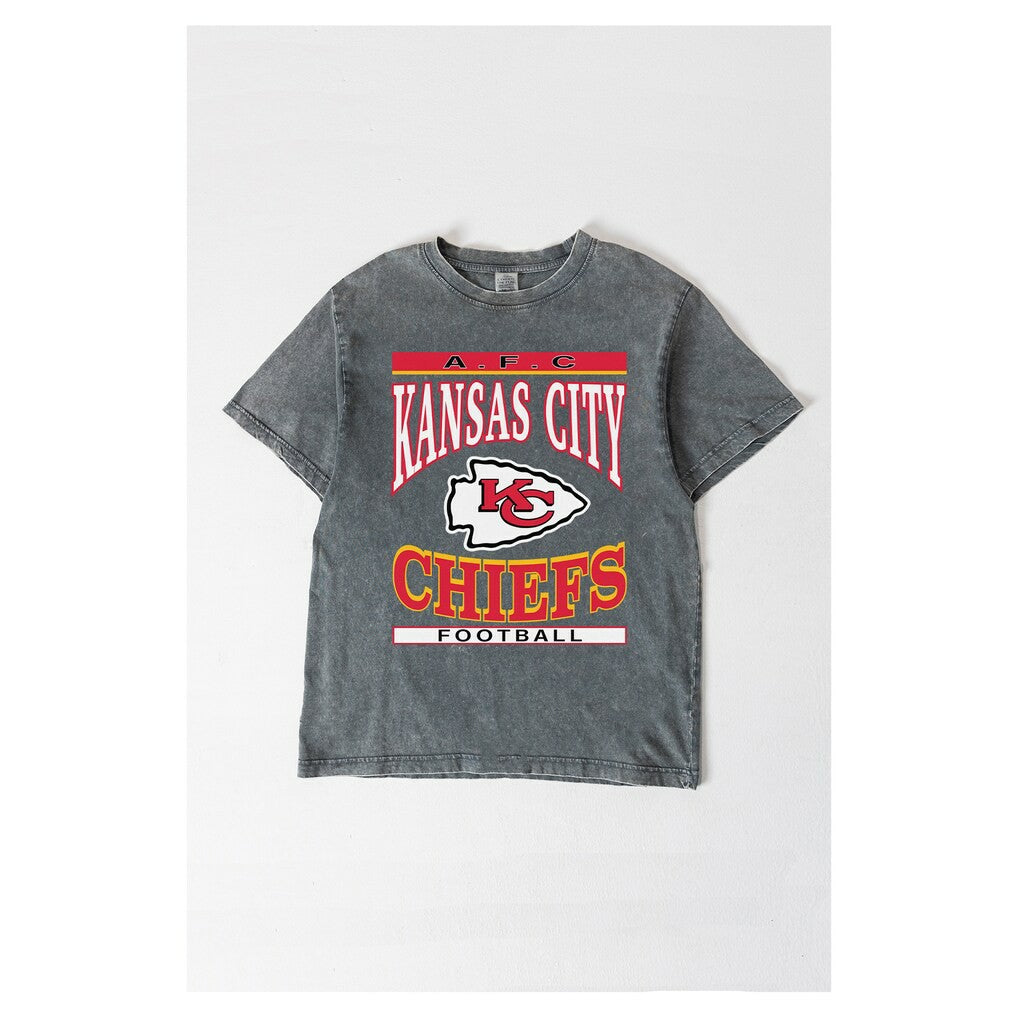 Kansas City Chiefs  Gameday Couture Women's Oversized Classic Grind Washed T-Shirt