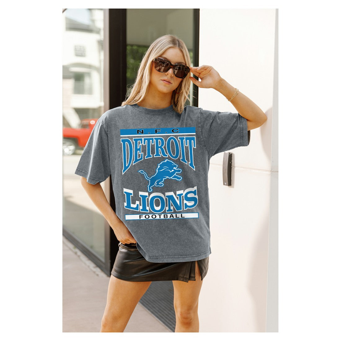 Detroit Lions  Gameday Couture Women's Oversized Classic Grind Washed T-Shirt