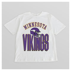 Minnesota Vikings  Gameday Couture Women's Oversized Classic Fierce Focus T-Shirt