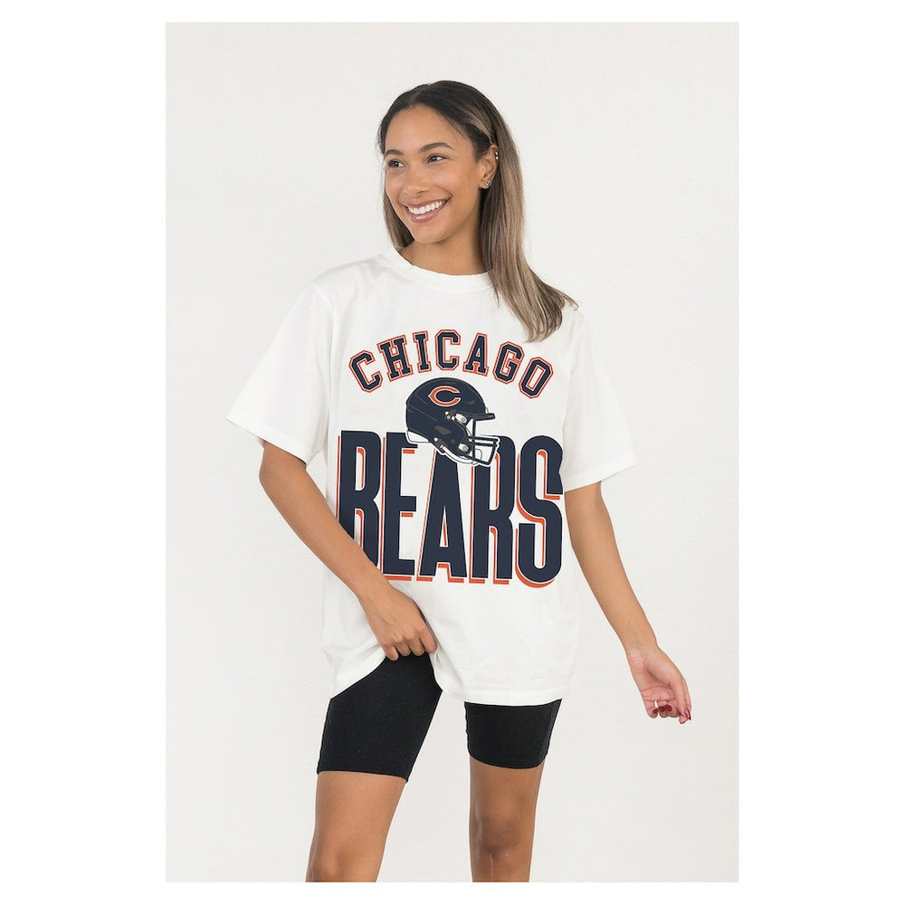 Chicago Bears  Gameday Couture Women's Oversized Classic Fierce Focus T-Shirt