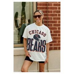 Chicago Bears  Gameday Couture Women's Oversized Classic Fierce Focus T-Shirt