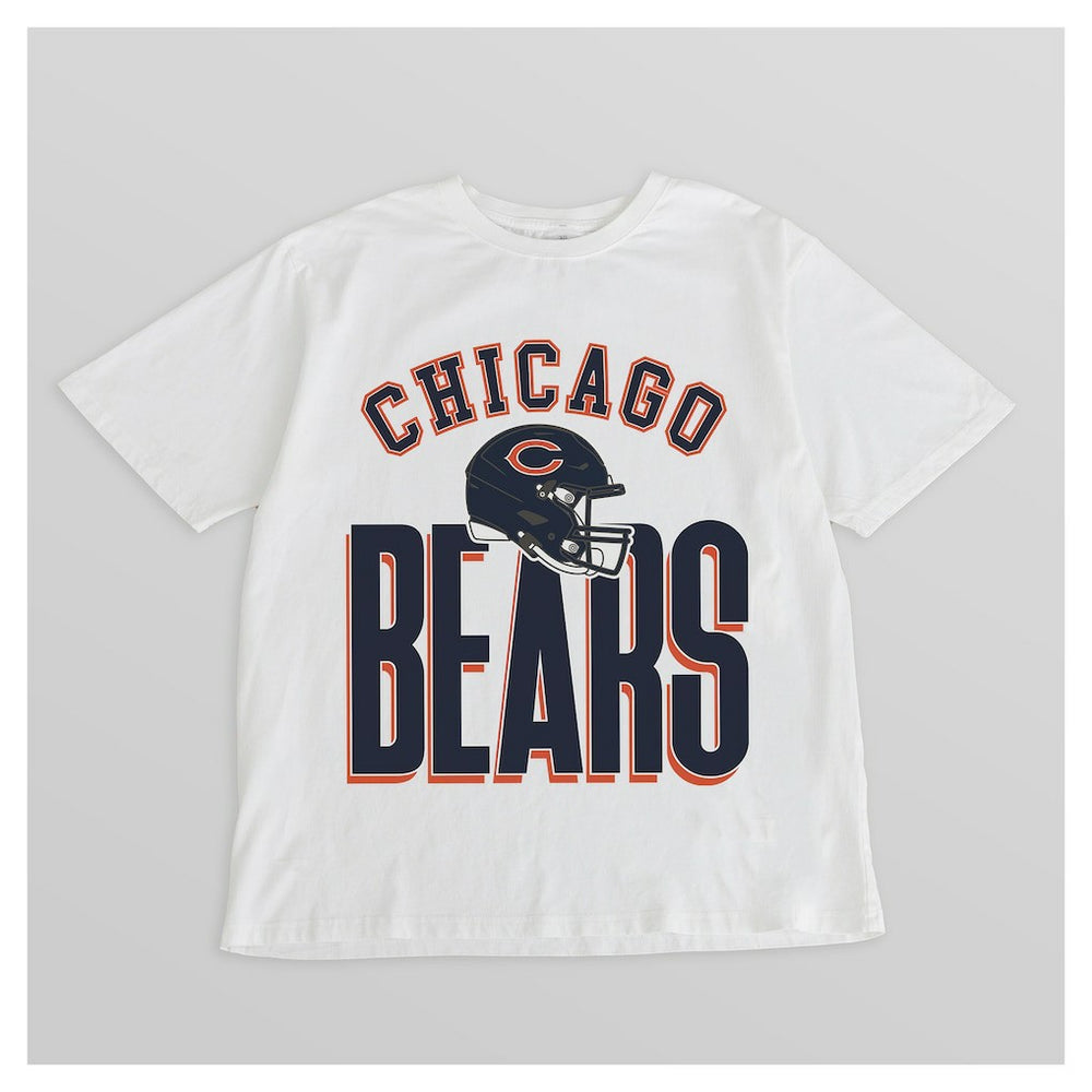 Chicago Bears  Gameday Couture Women's Oversized Classic Fierce Focus T-Shirt