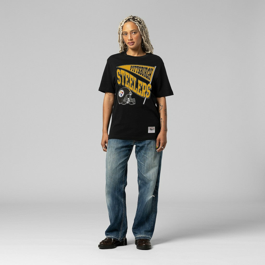 Pittsburgh Steelers Mitchell & Ness Women's Team Dynamic Boyfriend T-Shirt