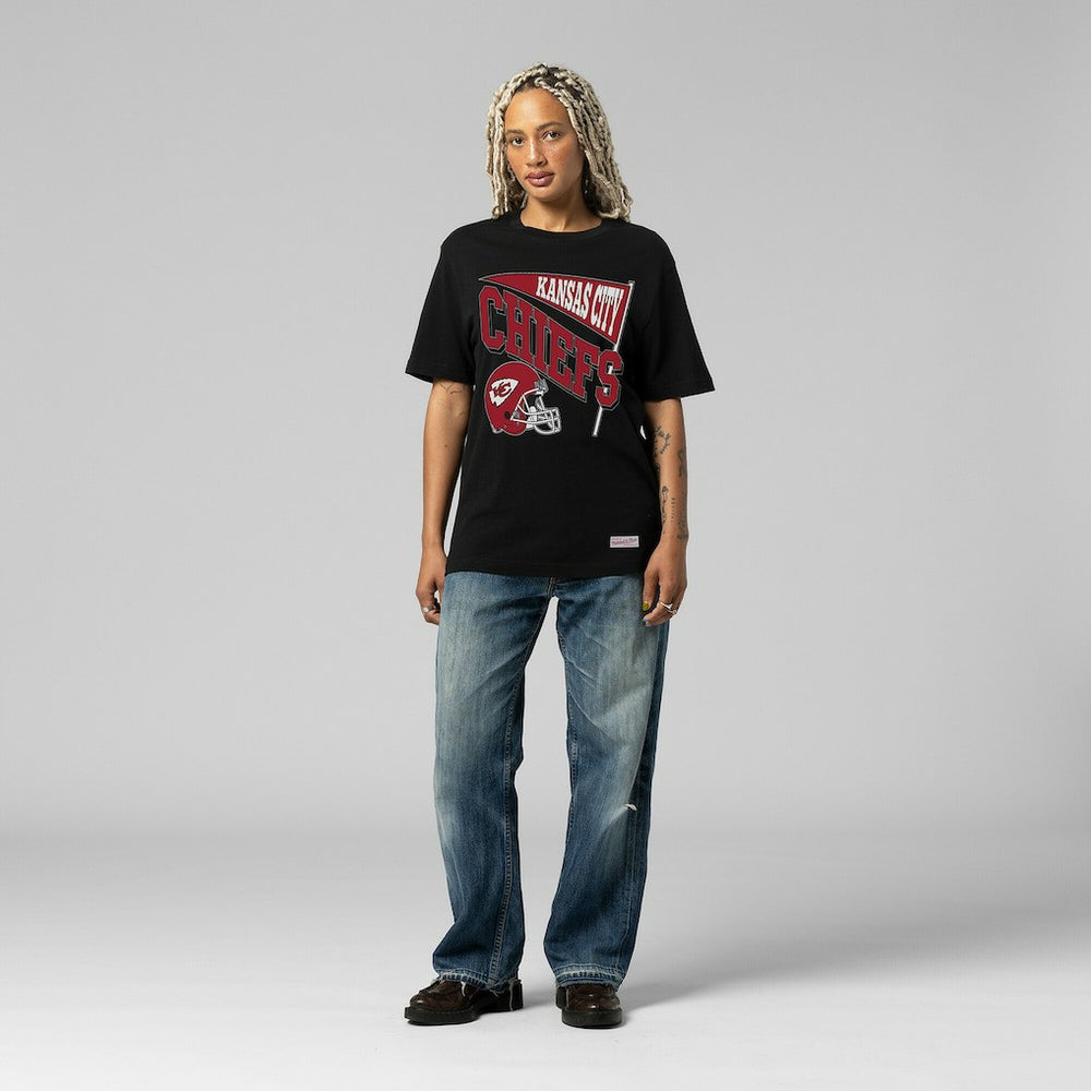 Kansas City Chiefs Mitchell & Ness Women's Team Dynamic Boyfriend T-Shirt