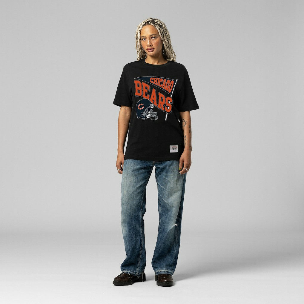 Chicago Bears Mitchell & Ness Women's Team Dynamic Boyfriend T-Shirt