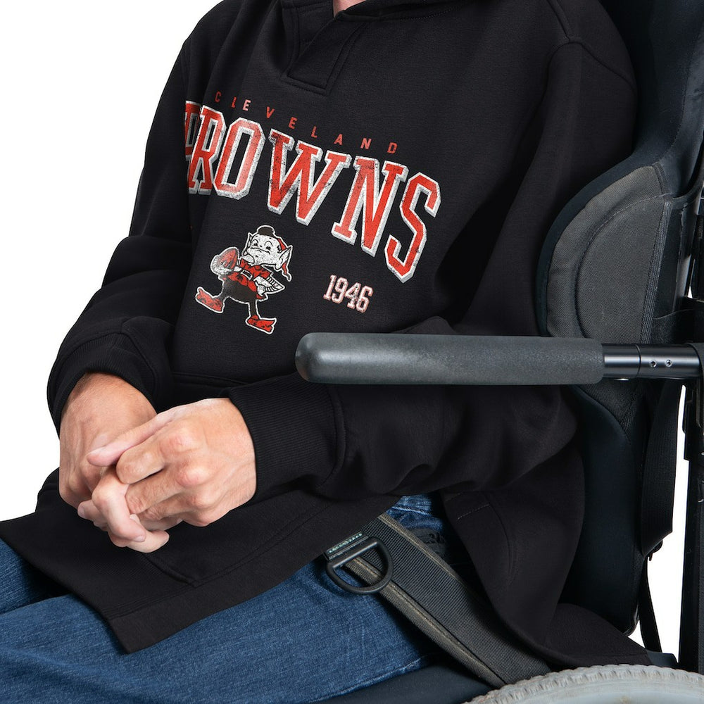 Cleveland Browns  G-III Sports by Carl Banks Adaptive Team Spirit Graphic Fleece Pullover Hoodie