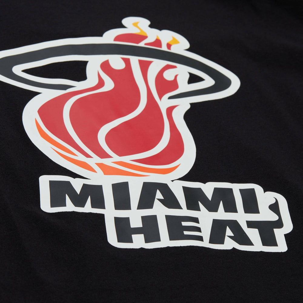 Miami Heat Unisex Playmaker Vintage Logo T-Shirt Outlet