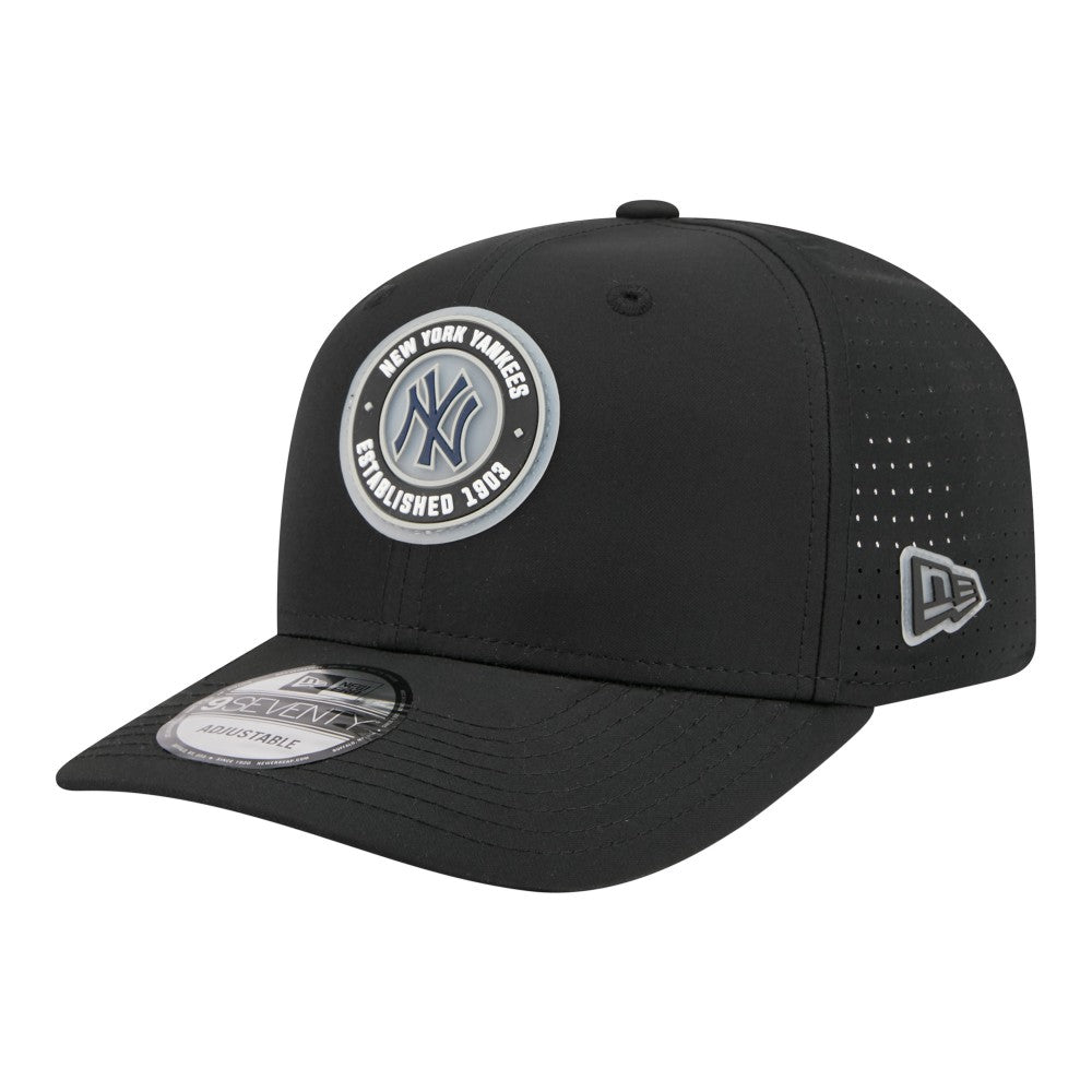 New York Yankees New Era Circle 9SEVENTY Adjustable Hat | MLB US