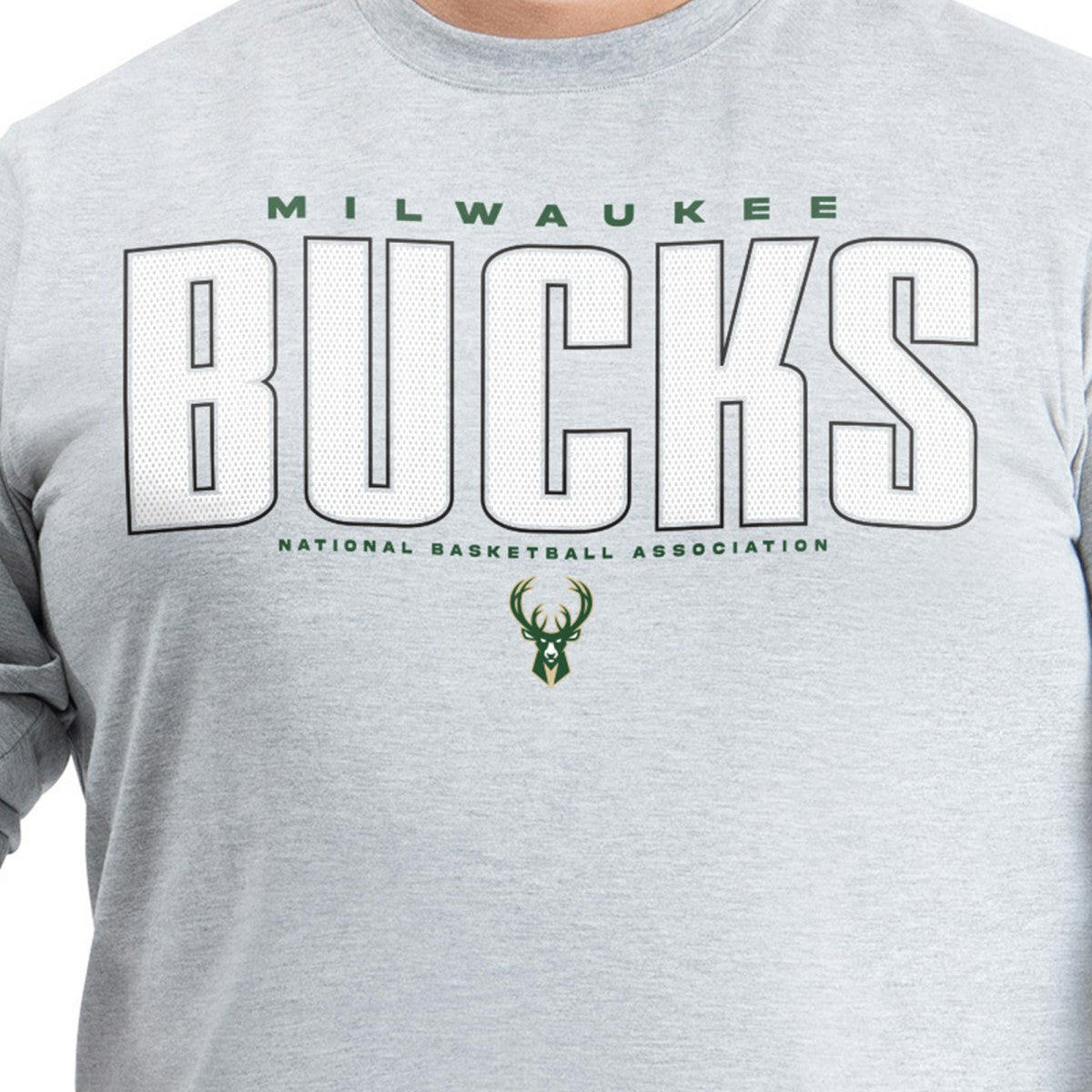 Milwaukee Bucks G-III Sports by Carl Banks Adaptive Printed Mesh Effect Long Sleeve T-Shirt New