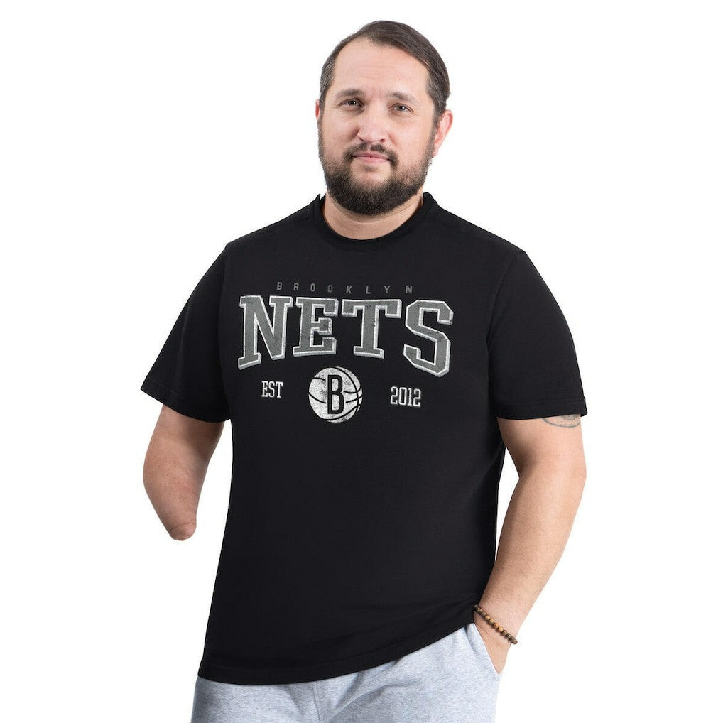 Brooklyn Nets G-III Sports by Carl Banks Adaptive Classic Team Spirit Short Sleeve T-Shirt New