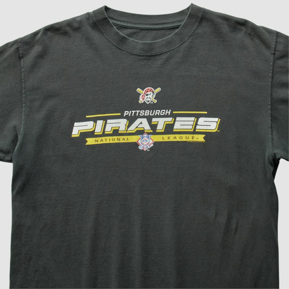 Pittsburgh Pirates 2000s T-Shirt | MLB Outlet