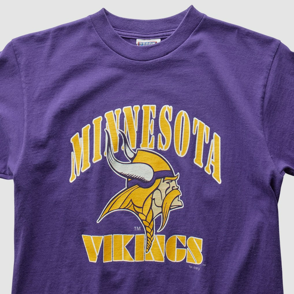 Minnesota Vikings Fanatics 90s T-Shirt
