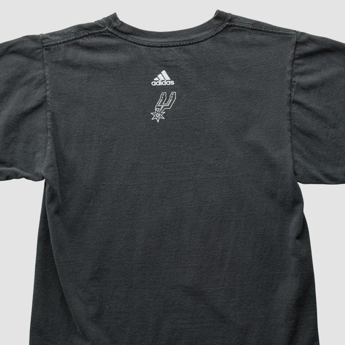 San Antonio Spurs 2000s T-Shirt On Sale