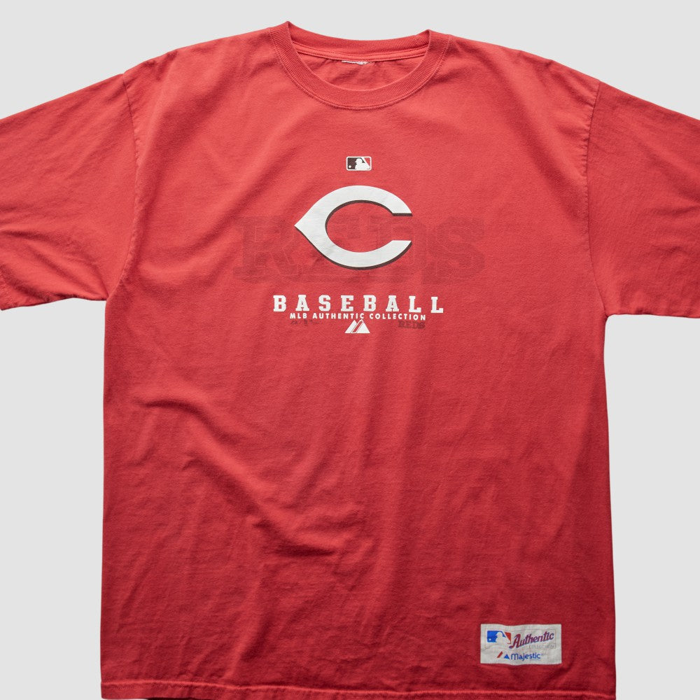 Cincinnati Reds Majestic 2000s T-Shirt | MLB Near me