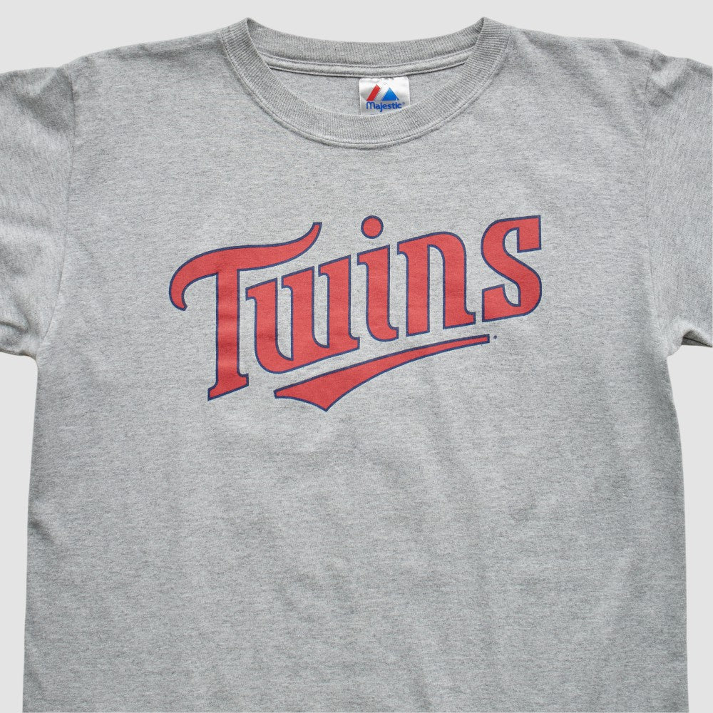 Minnesota Twins Majestic 2000s T-Shirt | MLB Discount